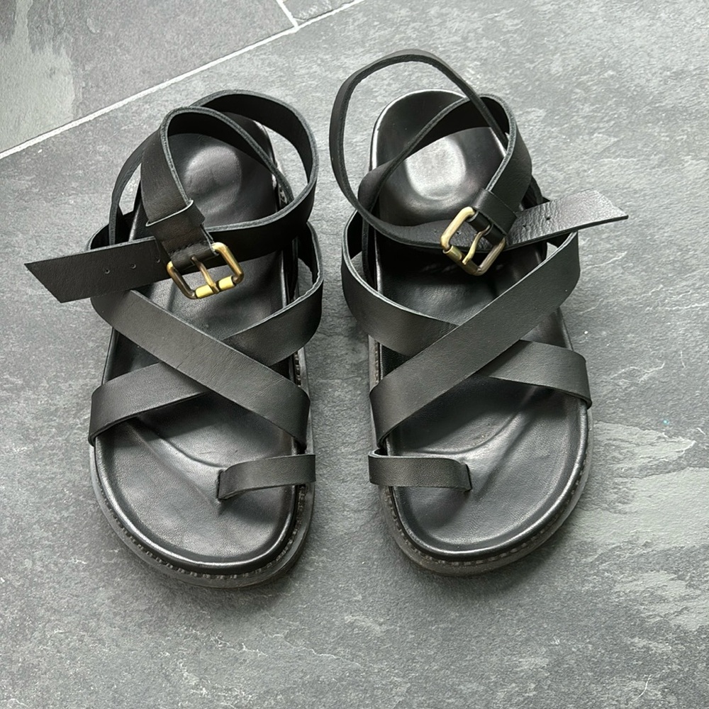 Libertè Black Leather Sandals with Buckle